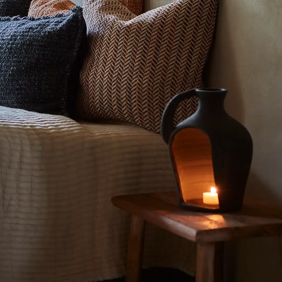 Affari_of_Sweden_RIKO_Hocker_Holz_Beistelltisch_Nachttisch_Schlafzimmer_1