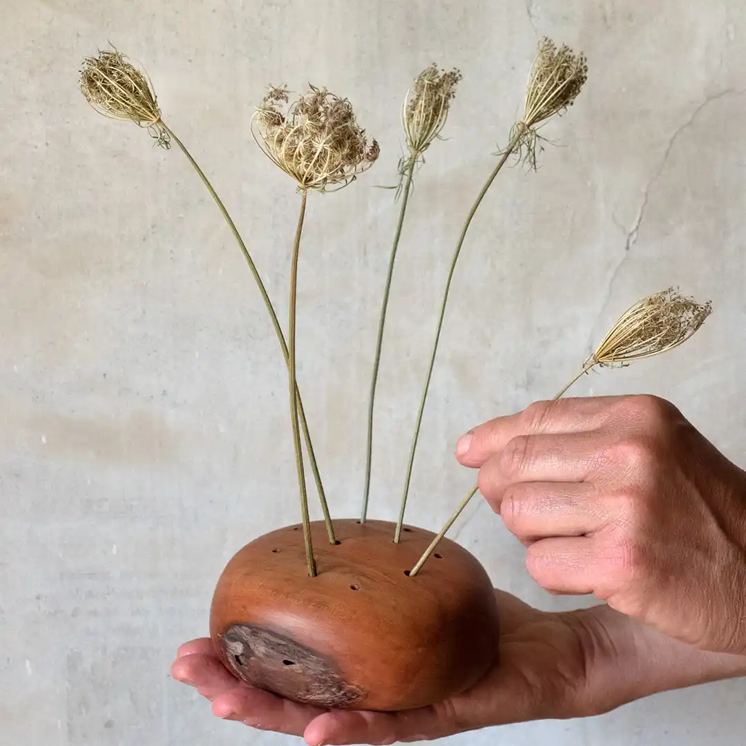 Trockenblumenstnder_Holzdeko_Geschenkideen_Holz_Holzvase_Trockenblumen_Birnenholz