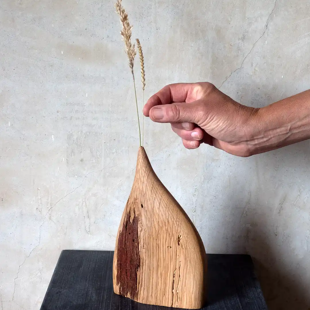 Vase_Trockenblumen_Alteiche_klein_unikat Vase_Trockenblumen_Alteiche_klein_unikat