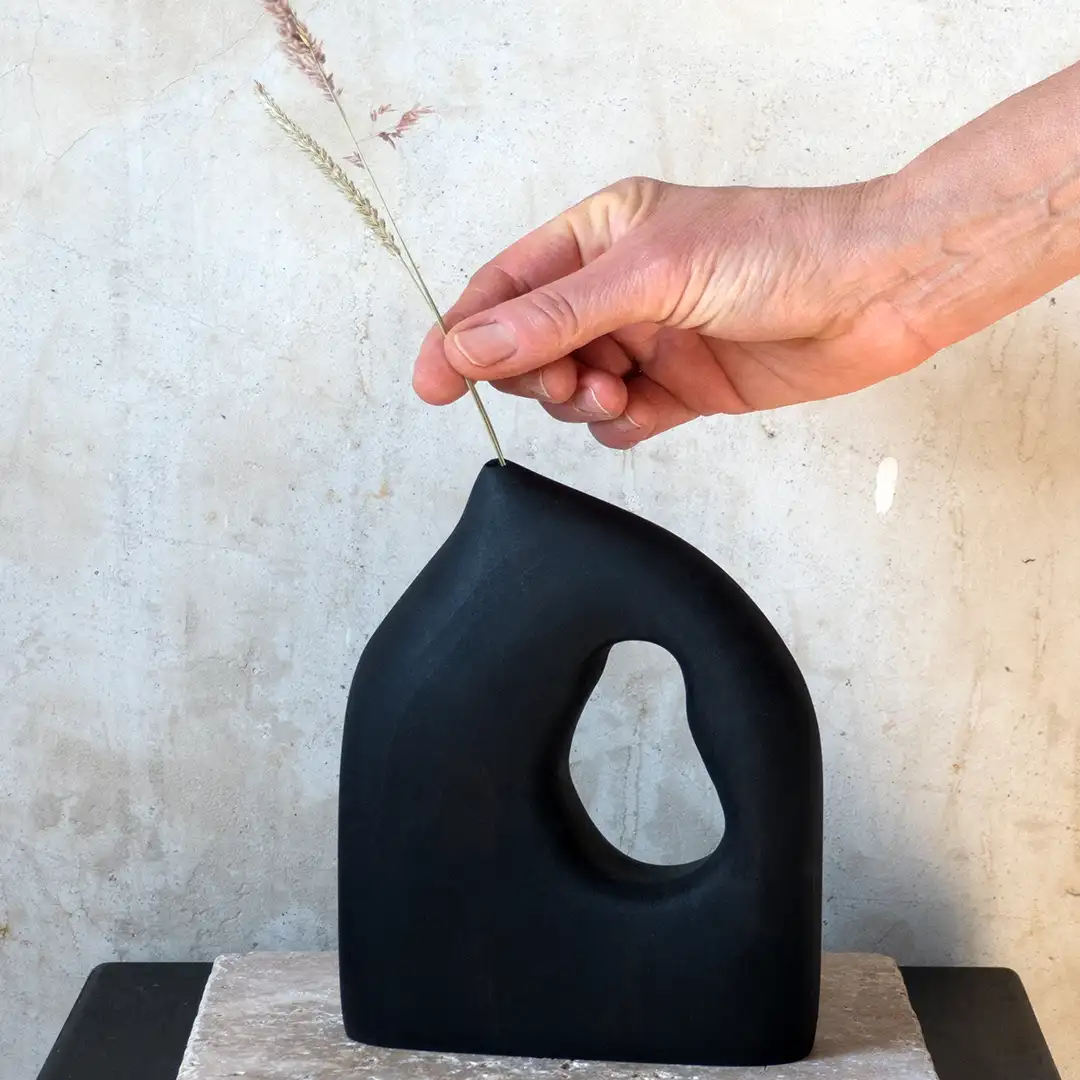 Vase_handgemacht_geschwrzte_Buche_holz_dekoartikel_holzdeko