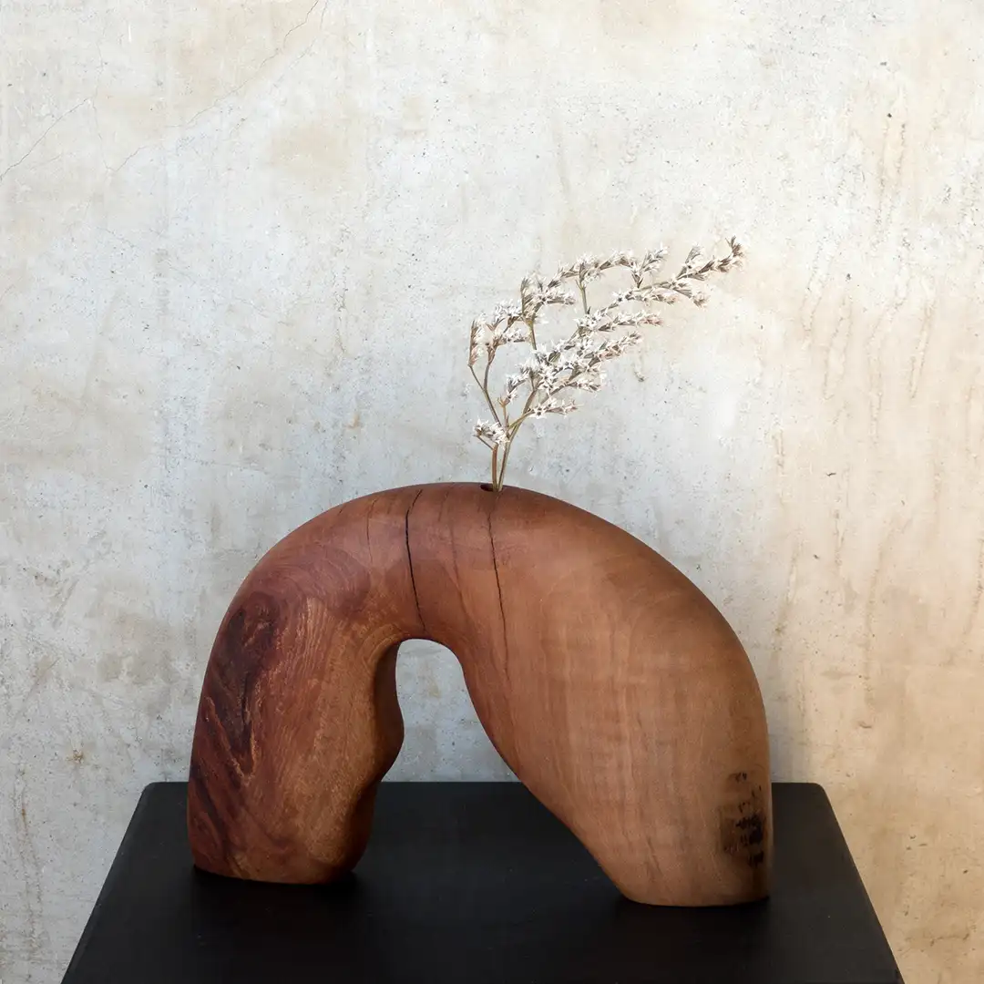 Exklusive_Geschenkideen_Holz_Dekoration_Vase_Zwetschge_modern
