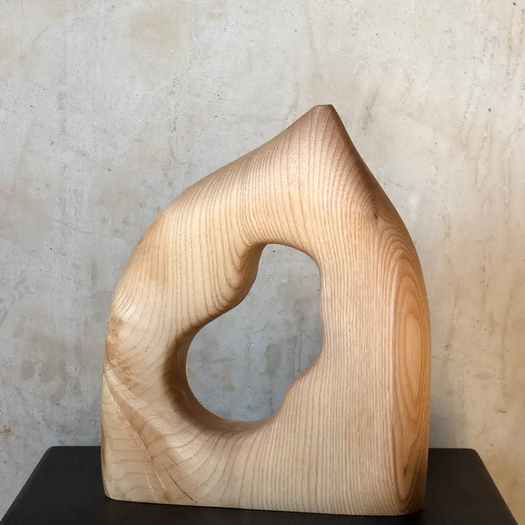 Vase_handgemacht_geschenkidee_wohnaccessoires_esche_nachhaltig