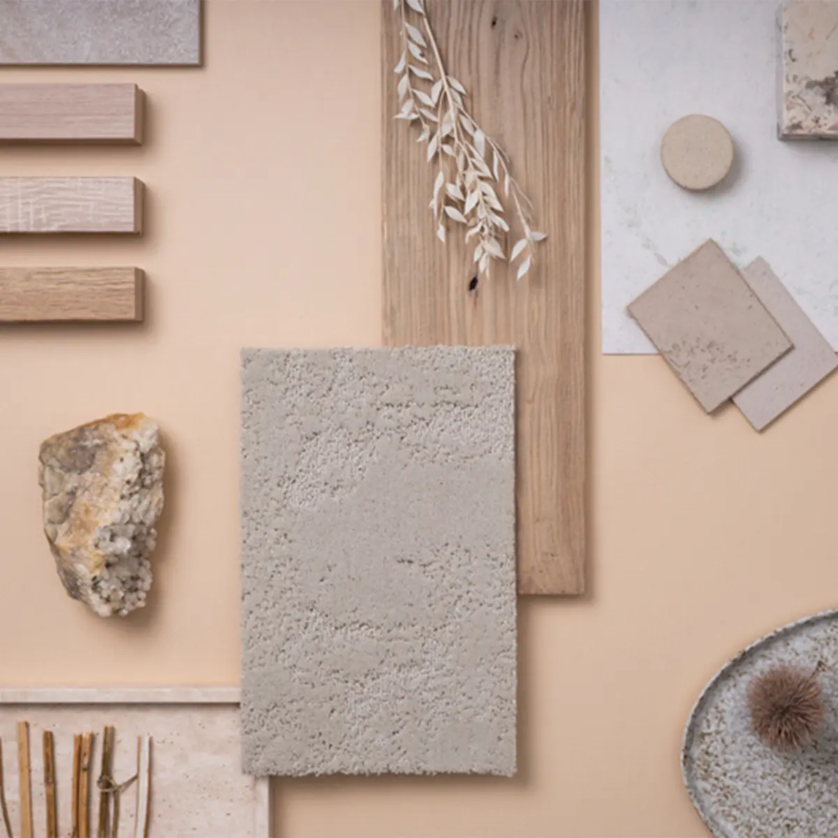Interior-Design-beratung-Moodboard verschiedene Materialien in beige und erdtönen zu einem Moodboard zusammengelet.