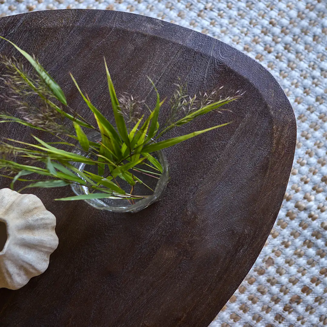 Affari_of_Sweden_Couchtisch_Holz_braun_Portland_Detailaufnahme